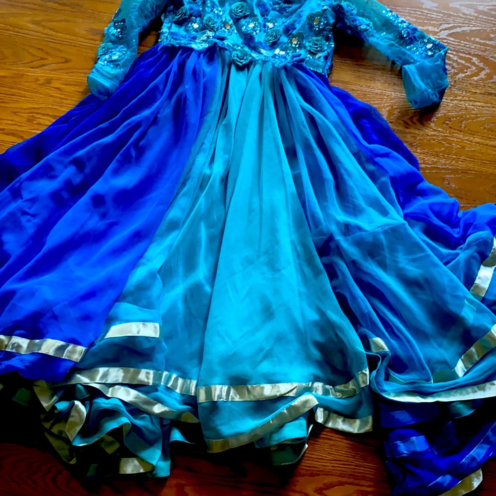 Stunning flared anarkali hues of blue sari